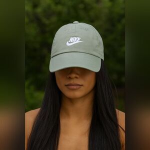 Nike Heritage86 Sage Green Dad Hat Embroidered Logo Adjustable Strapback Cap